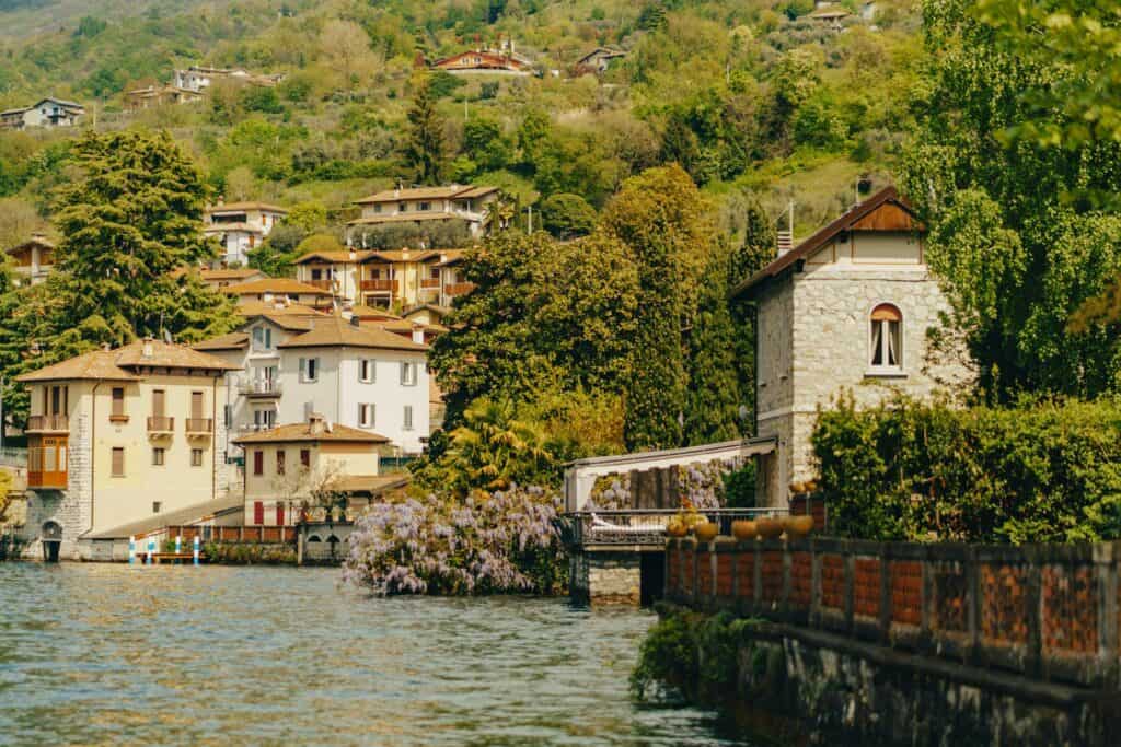 Lake Iseo homes