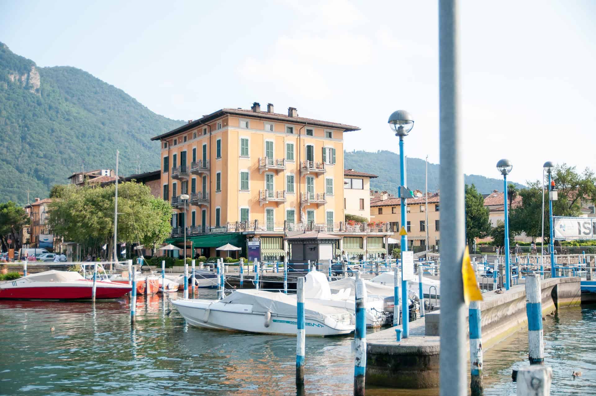 Porto sul lago d'iseo