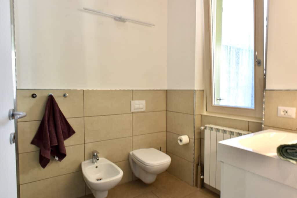 iseo_lake_holiday_house_witl_terrace_great_view_shared_pool_private_parking29